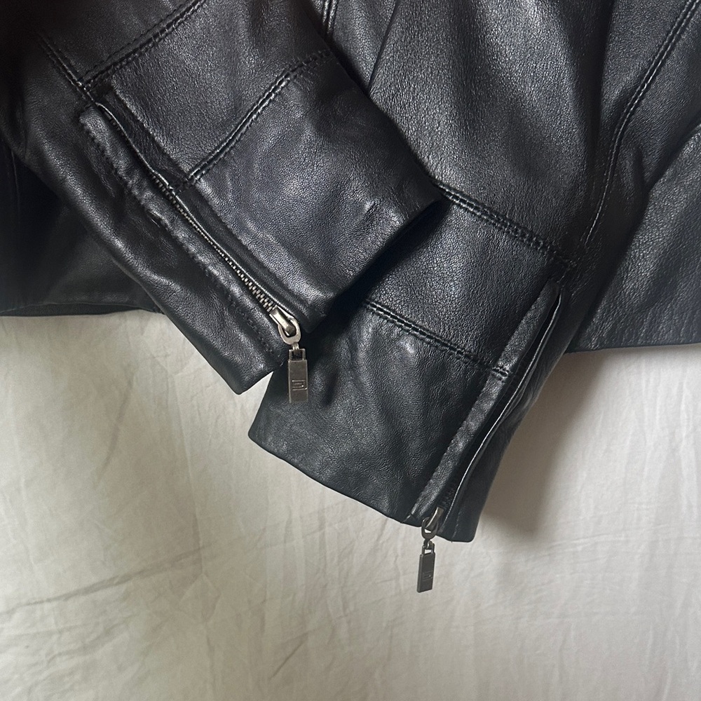 Pamela McCoy Sleek Charcoal Jacket - Picture 4 of 7